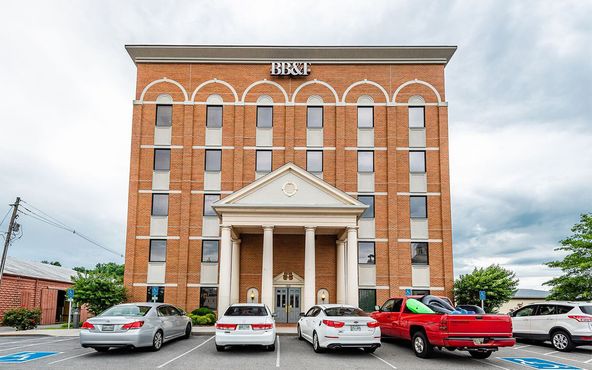 BB&T Plaza: 100 E Main St, Sevierville, TN 37862